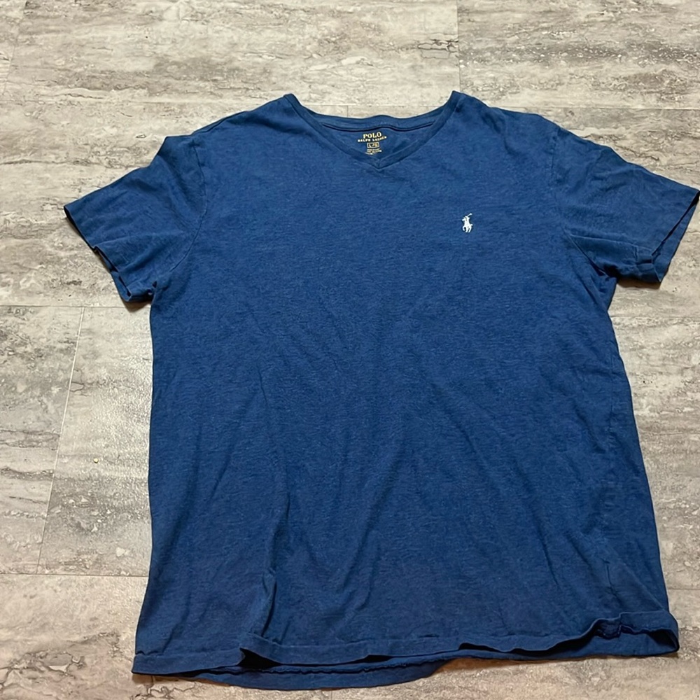 Polo Ralph Lauren vneck tshirt large